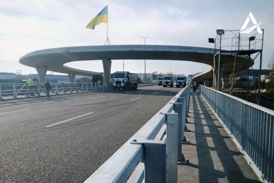 Міст у Стоянці
