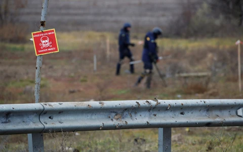 розмінування, нерозірвані боєприпаси та міни