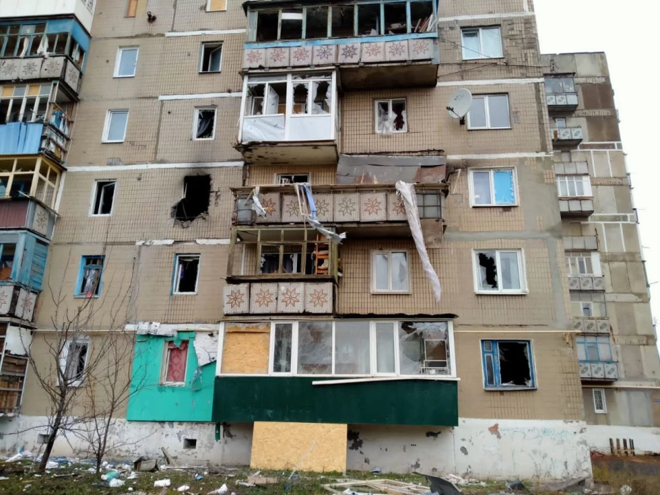 на фото наслідки обстрілу Донеччини