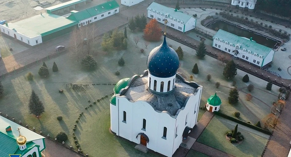 обшук на території Свято-Кирило-Мефодіївського жіночого монастиря Мукачівської єпархії УПЦ (МП) на Закарпатті.