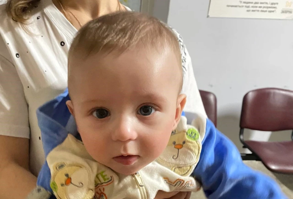 хлопчик, якось зробили операцію