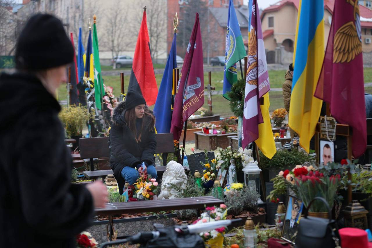 вшанування пам'яті загиблих героїв