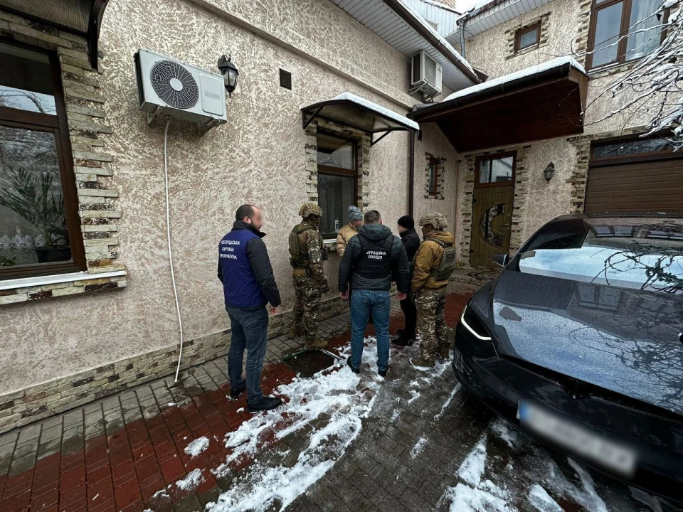 обшук у лікарки в Ужгороді