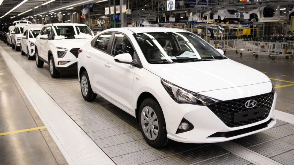 Hyundai почав звільняти співробітників російського автозаводу