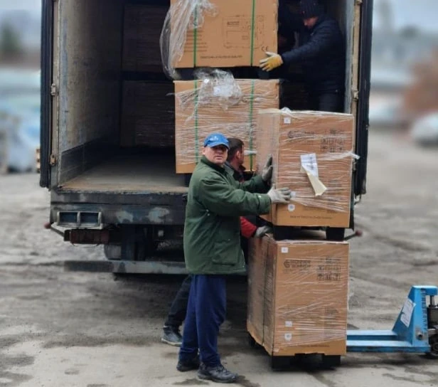 Миколаїв отримав 280 генераторів від Британії
