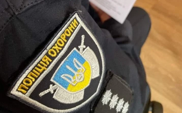 Чернівецькі правоохоронці з лютого беруть під свою опіку заклади середньої освіти