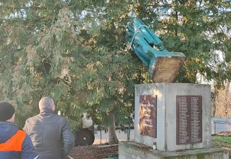 демонтаж пам'ятника на Львівщині