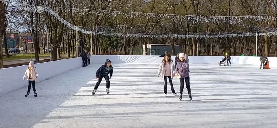 ковзанка в Ужгороді