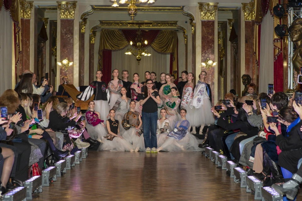 "Вишиванка-Couture Третього тисячоліття"