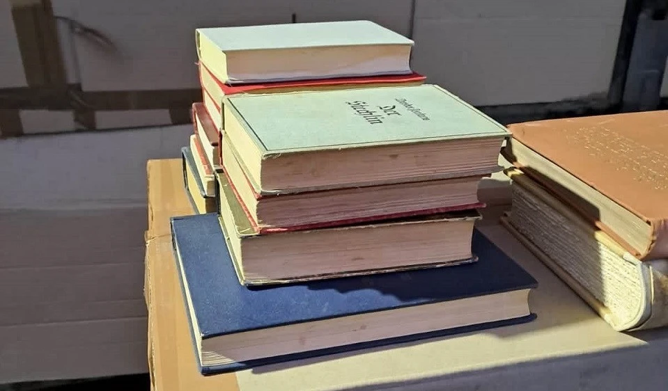 старовинні книги