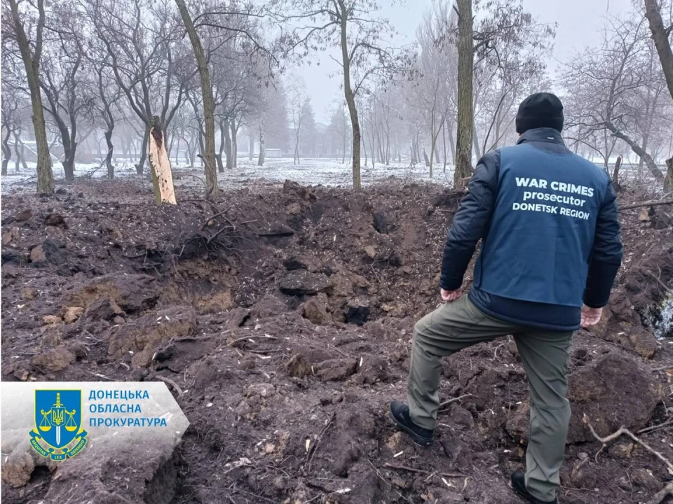 на фото наслідки обстрілу Покровська