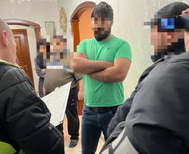 Cуд арештував п'ятьох членів банди кримінальника "Лєшого"