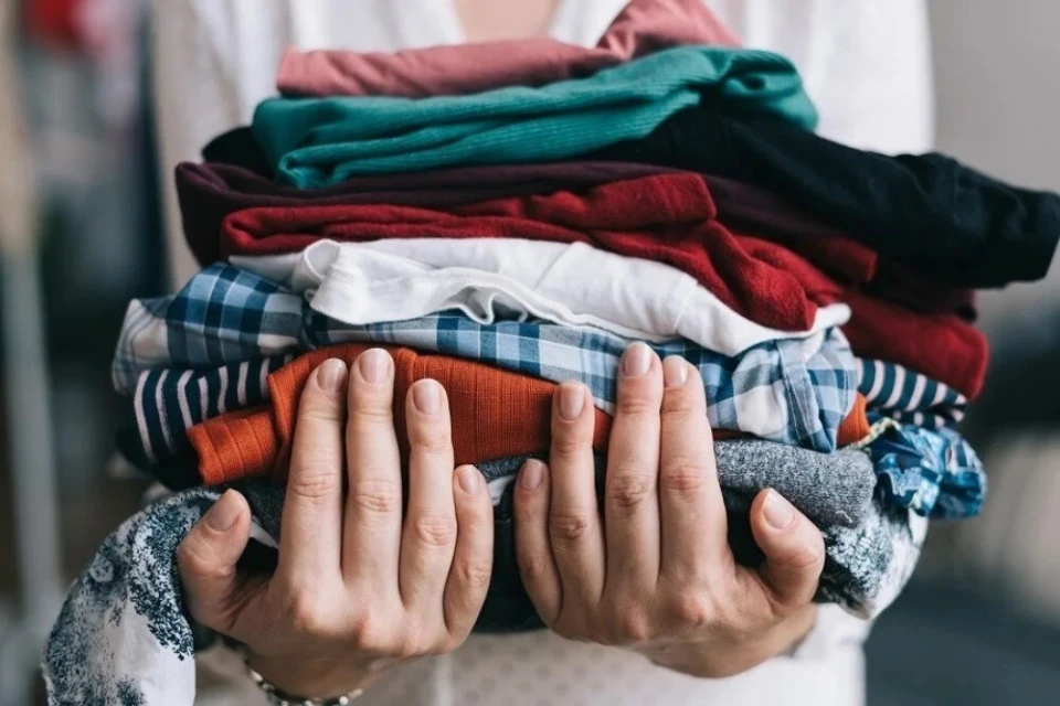 У Львові мешканців просять приносити одяг і взуття для потребуючих