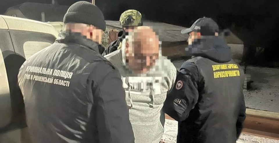 На Рівненщині затримали наркодилерів