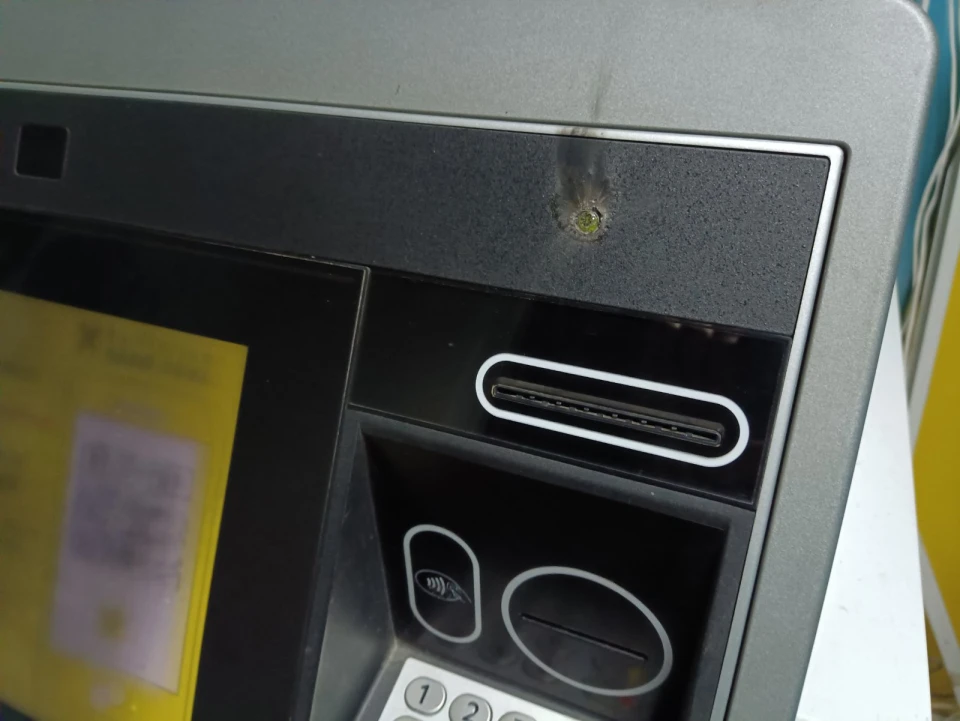 У Коломиї чоловік підпалив банкомат