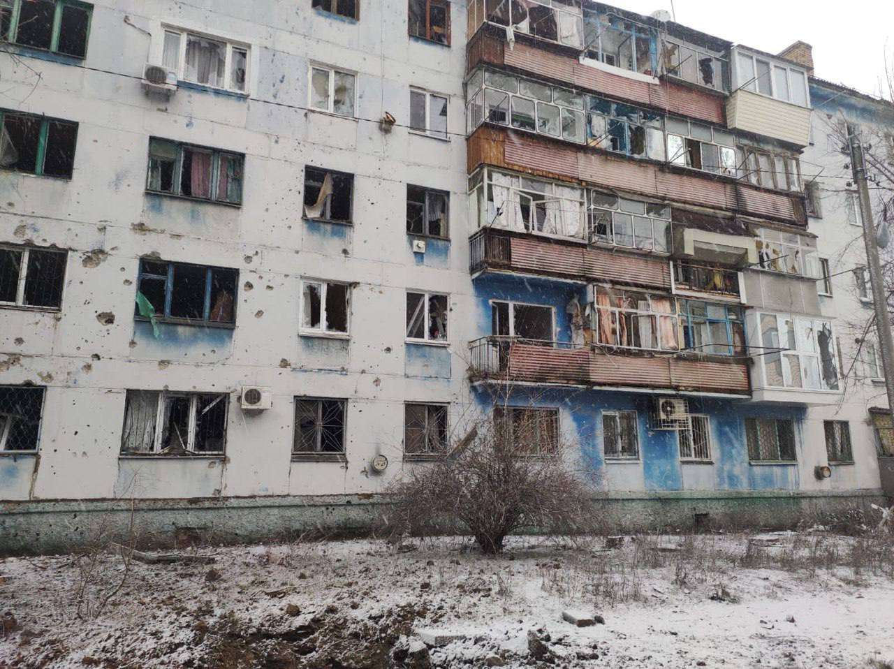 Окупанти обстріляли Нікополь зі ствольної артилерії