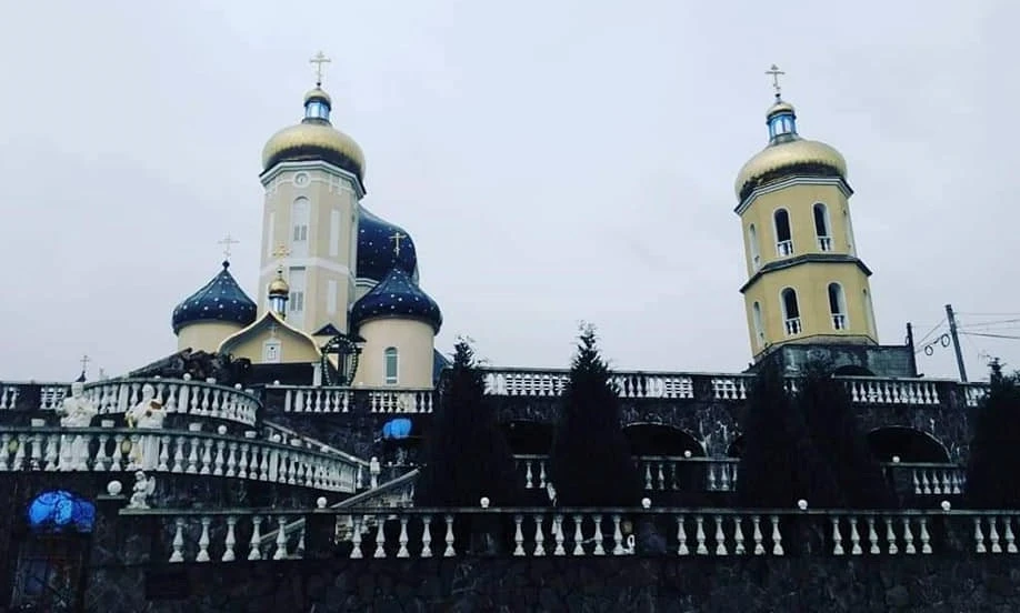 храм Петра і Павла у Міжгір'ї