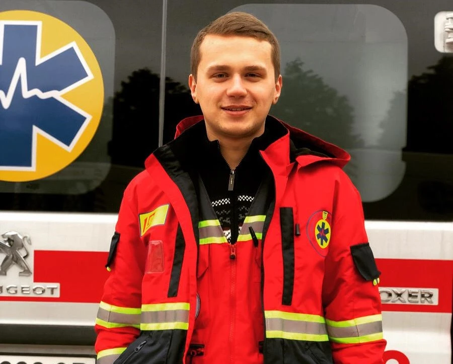 На Львівщині 20-річний фельдшер прийняв пологи у "швидкій"