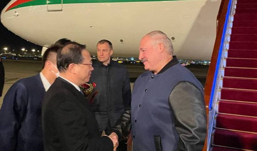 Після візиту Лукашенка до КНР загроза з Білорусі для України стає мізерною