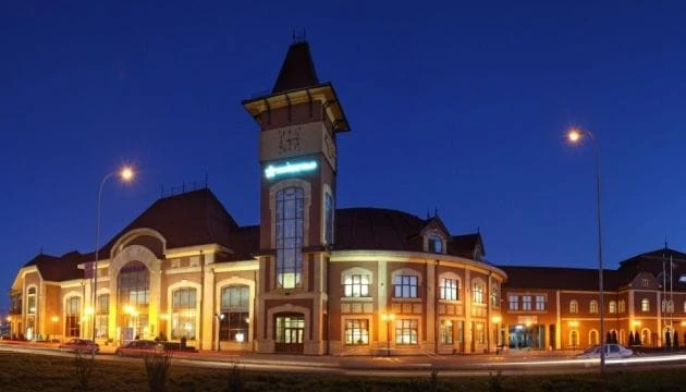 На Закарпатті зняли обмеження на освітлення зовнішньої реклами