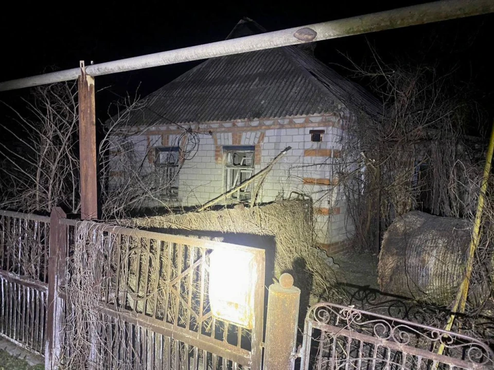на фото наслідки обстрілу Нікопольщини