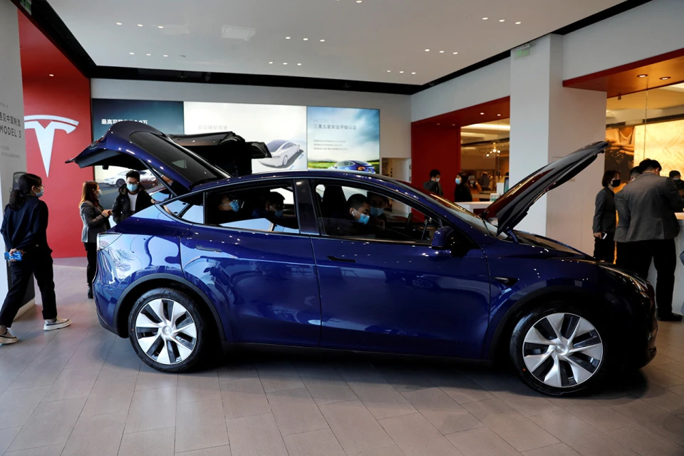 Tesla авто