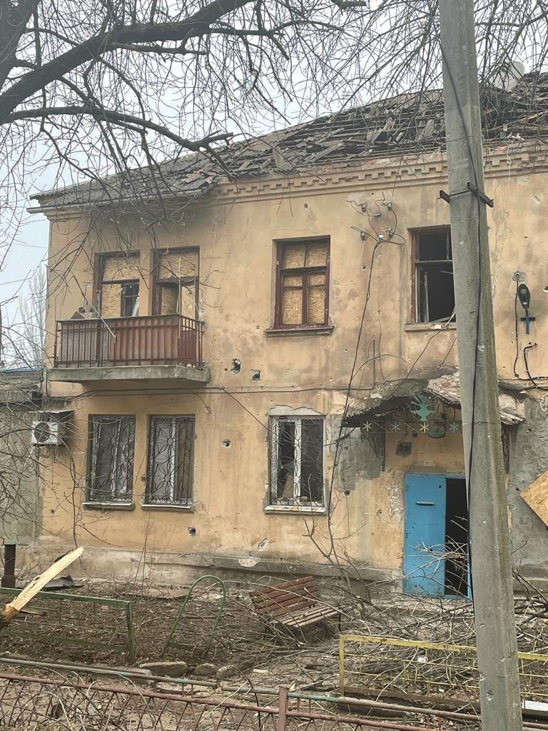 на фото: пошкодження