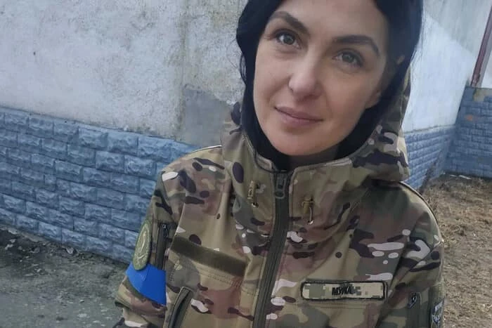 У Гостомелі попрощалися із полеглою під Бахмутом Тетяною Фесенко