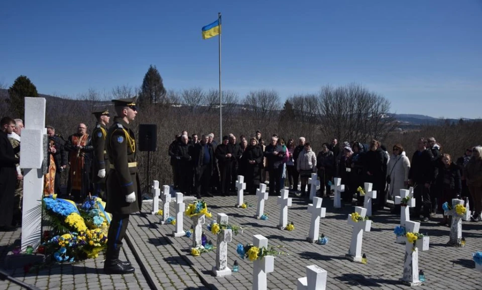меморіал на Верецькому перевалі