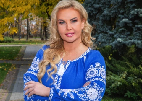 На фото: Камалія пригадала, як співала перед Путіним