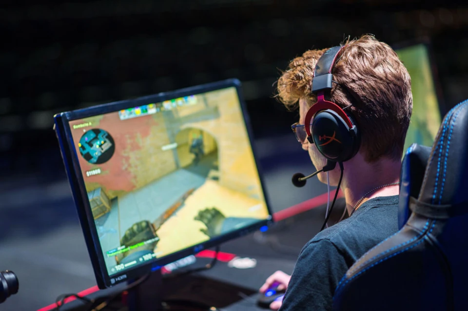 Counter-Strike, CS: GO