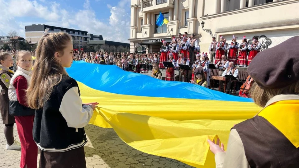 "Хори за мир"