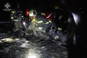 Пожежа від атаки дронів у Києві Пожежа від атаки дронів у Києві