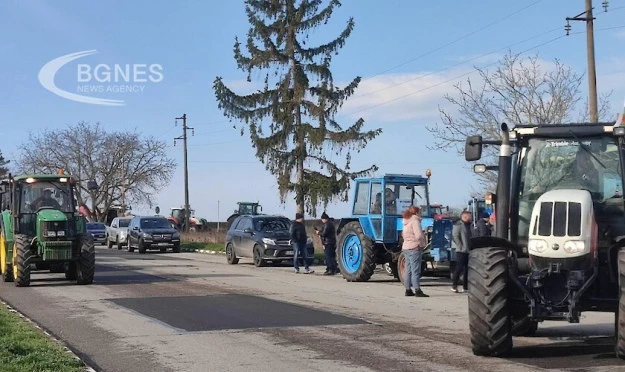 Болгарські аграрії почали протест на кордоні через безмитне ввезення українського зерна