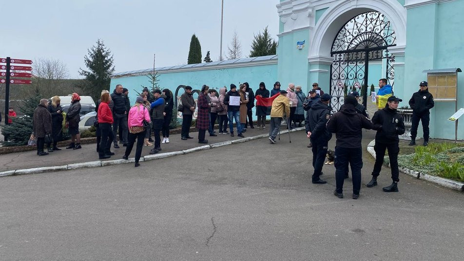 На Волині відбулася мирна акція протесту проти УПЦ МП