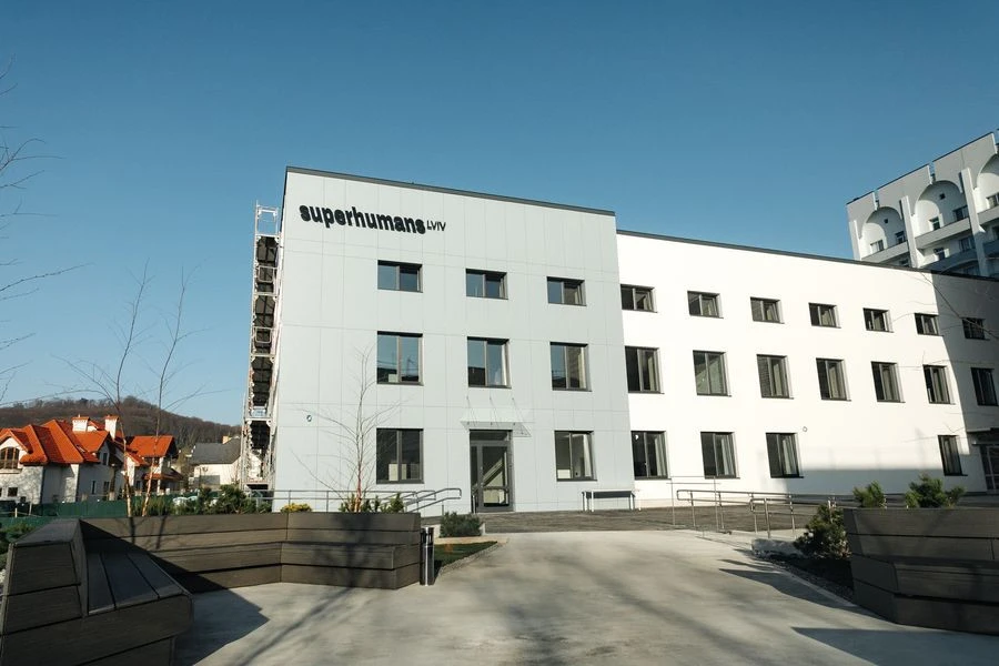 Superhumans Center