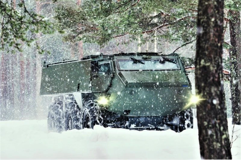 БТР Pansarterrängbil 300