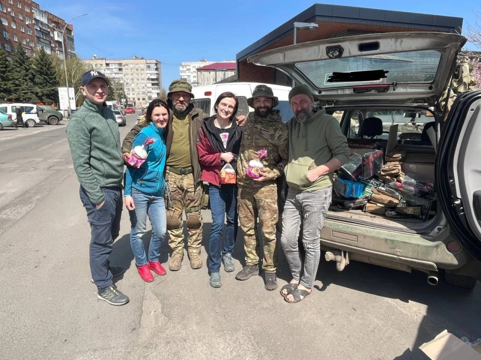 великдень військові