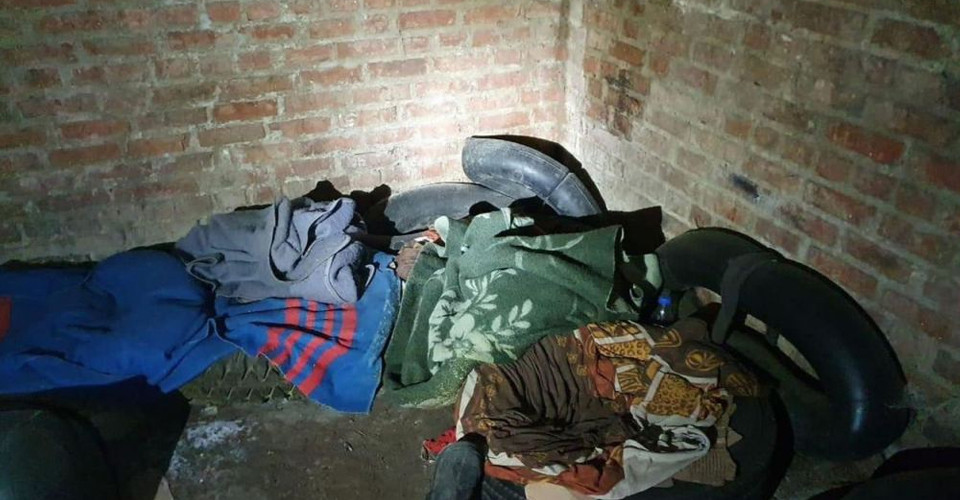 підвал катівня