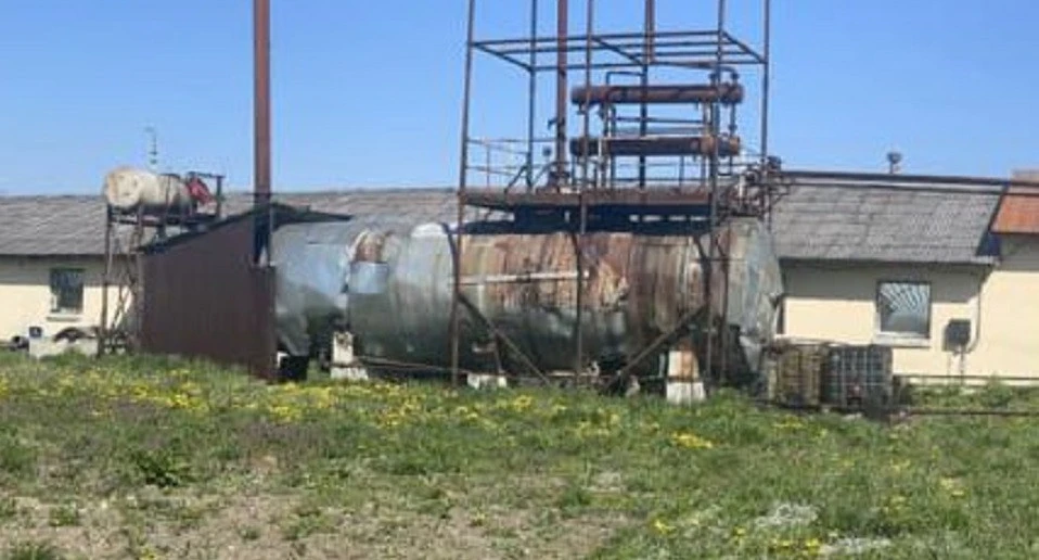 підпільний завод із виробництва палива на Львівщині