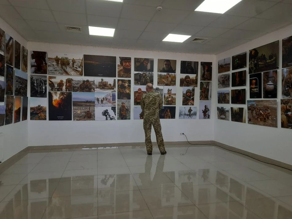 виставка Небесний фотограф