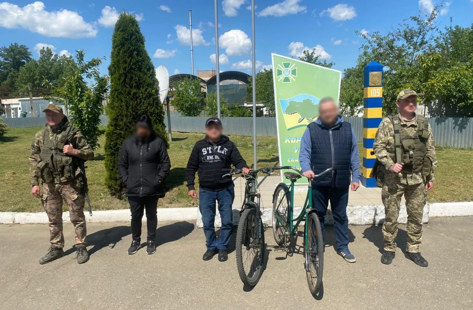 ухилянти на велосипедах