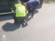 поліцейські допомогли замінити колесо