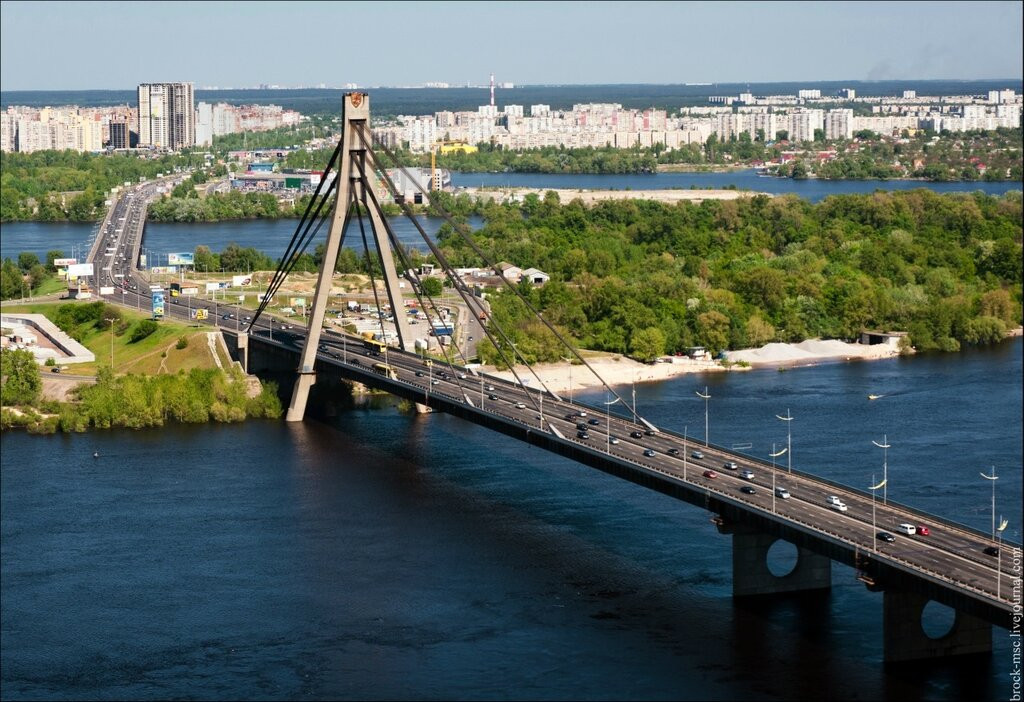 Київ готує додаткове укріплення мостів через Дніпро: на проєкт спрямують 1 млрд грн
