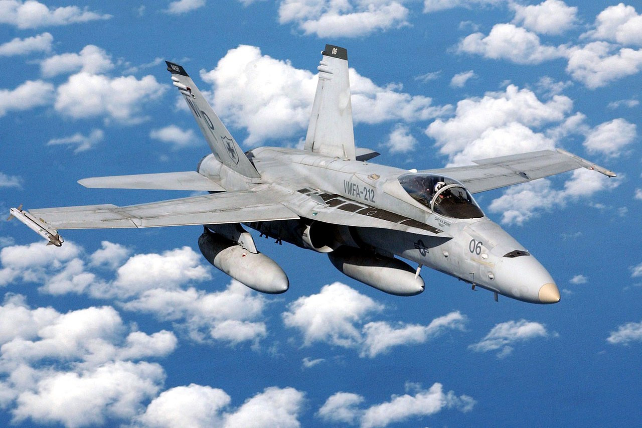 Винищувач F/A-18
