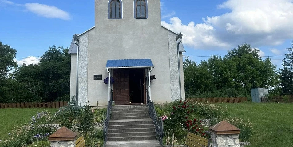 Свято-Михайлівська церква