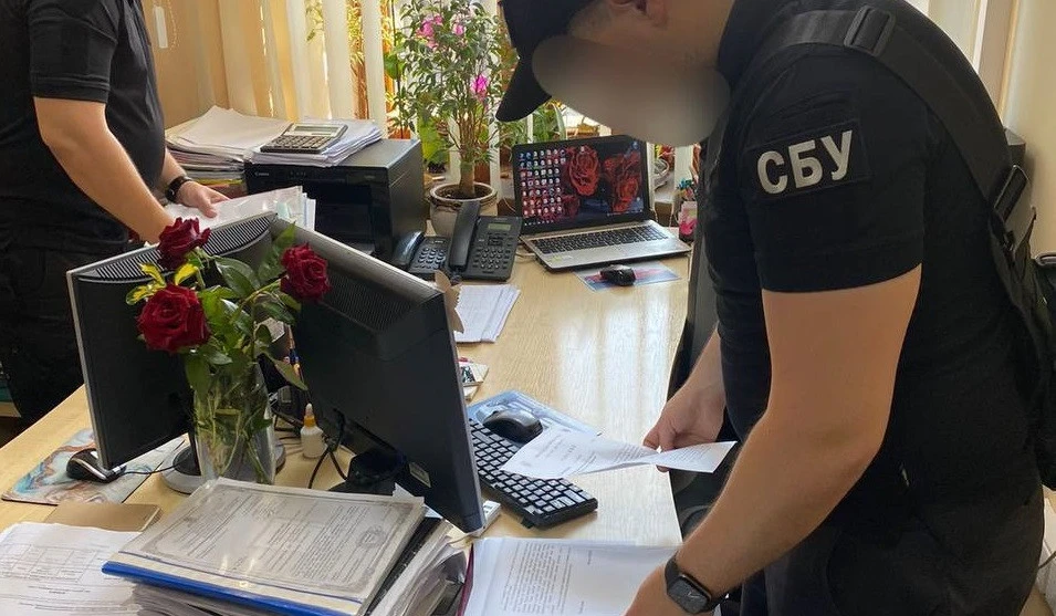 обшук в Ужгородській міській раді