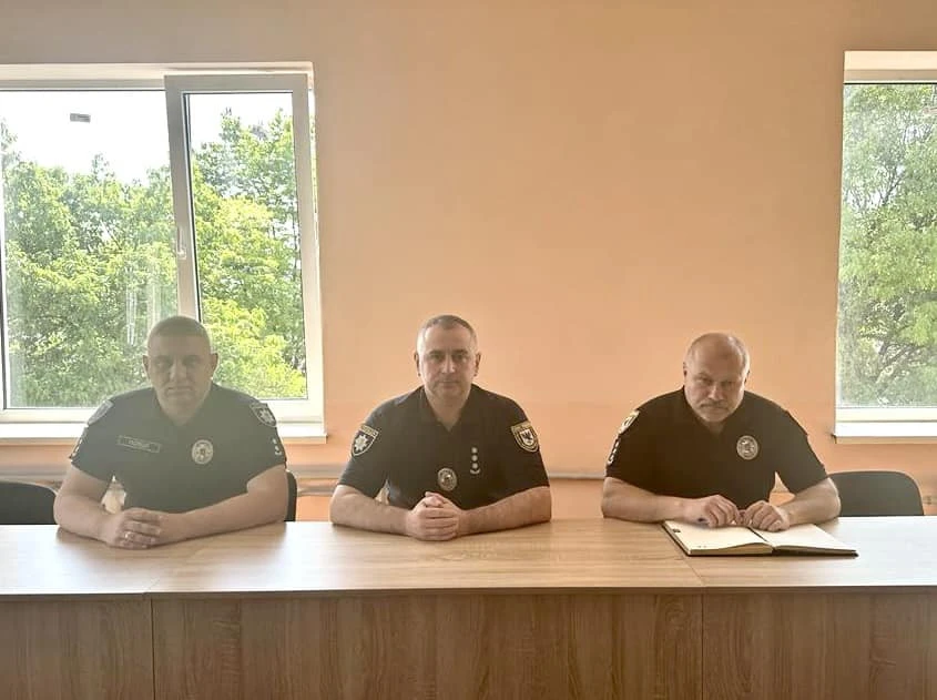 виконувачі обов’язків начальника та заступника відділу поліції