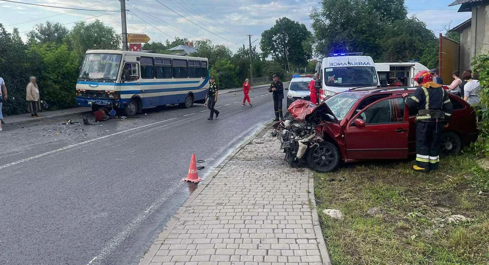 ДТП з автобусом