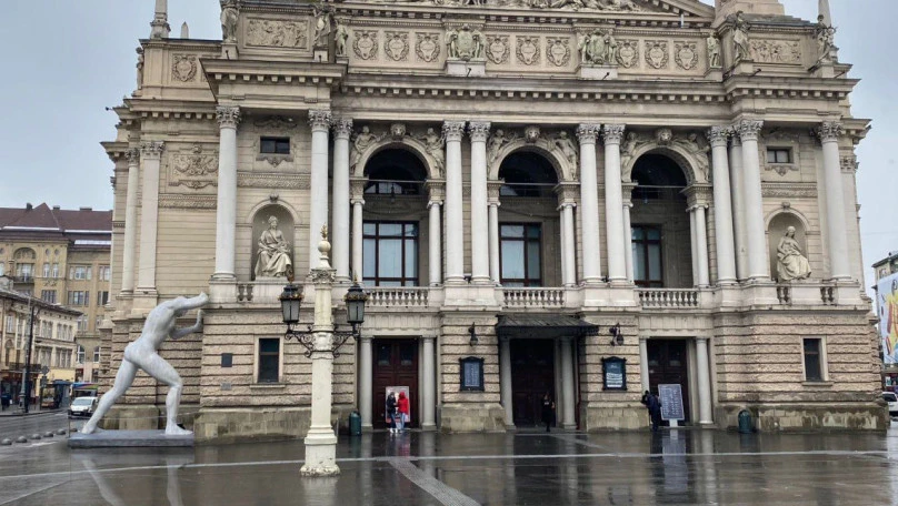 статуя у Львові